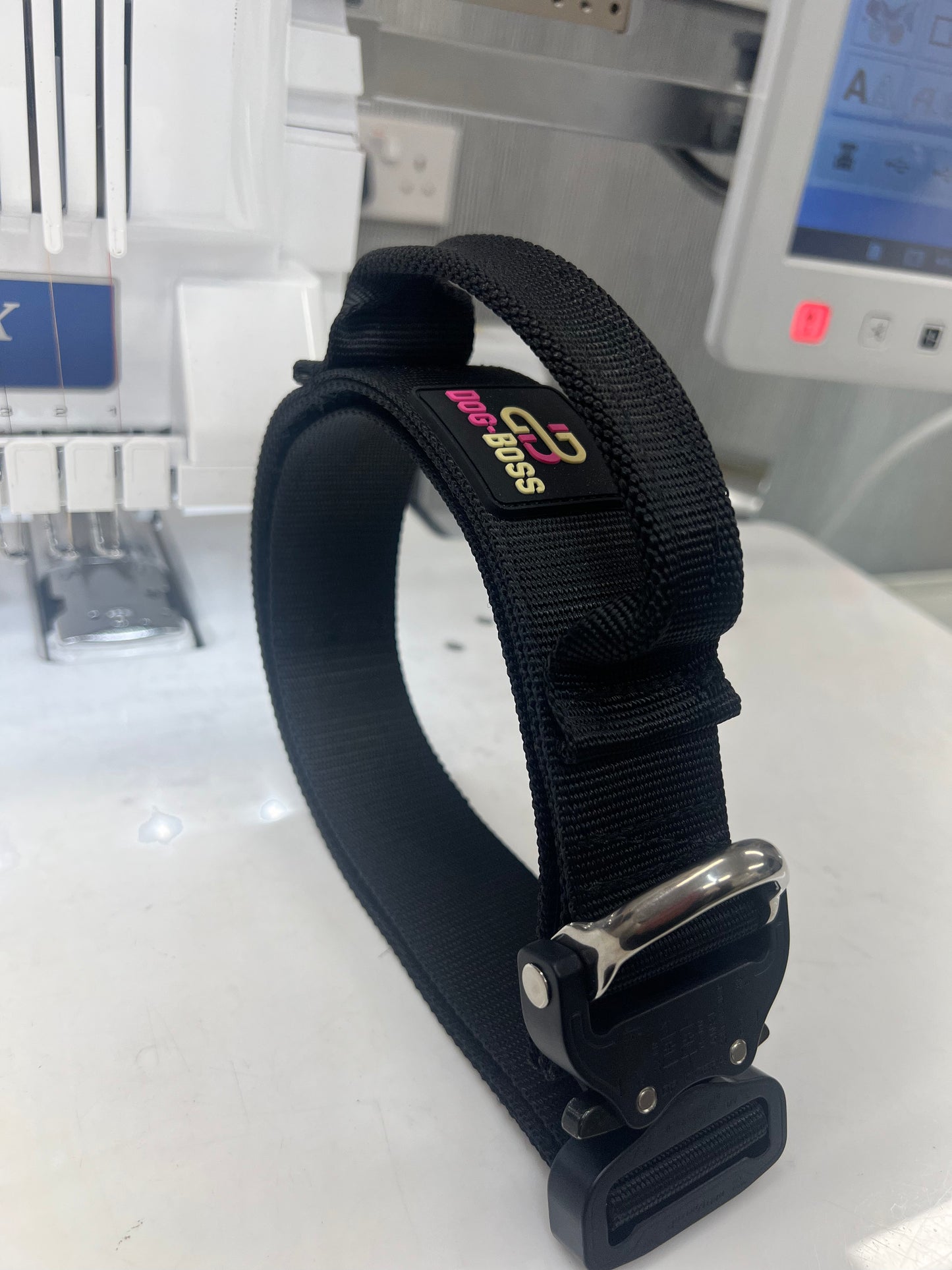 Pro extreme collar with handle